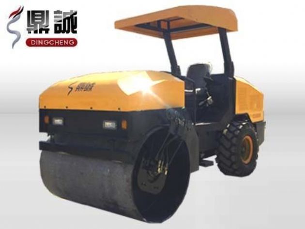 點(diǎn)擊查看詳細(xì)信息<br>標(biāo)題：4噸單鋼輪振動(dòng)壓路機(jī) 閱讀次數(shù)：13290
